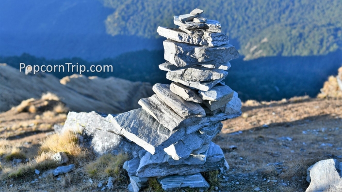 Tungnath Chandrahisal Trek_10 Wish stones at Chandrashila